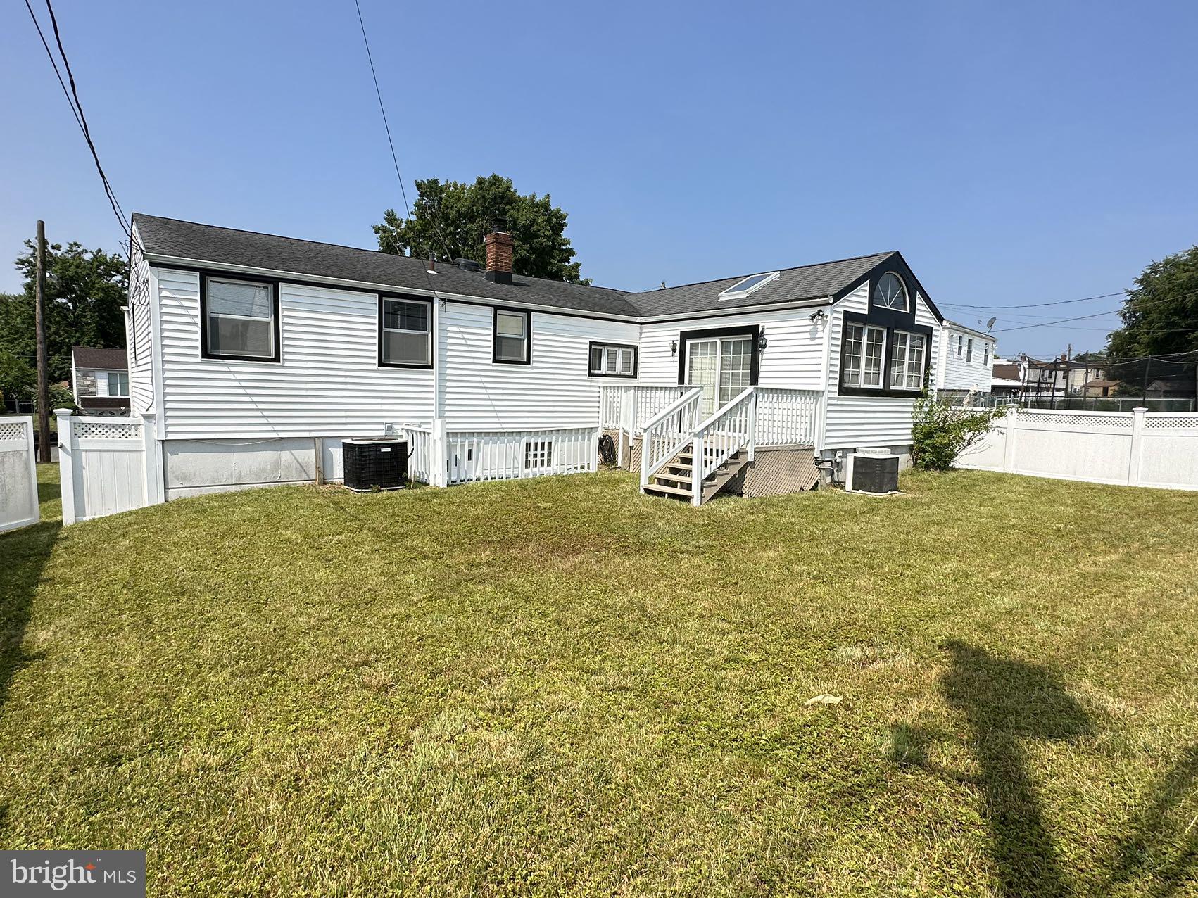 809 Rennard Circle Philadelphia, PA 19116 - Photo 19 of 20 Gallery Image 19