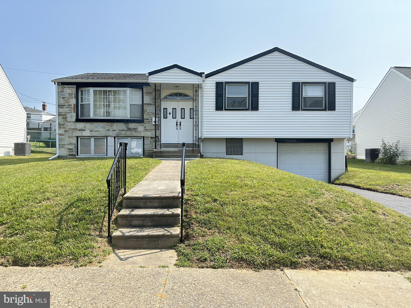 809 Rennard Circle Philadelphia, PA 19116 - Photo 2 of 20 Gallery Image 2
