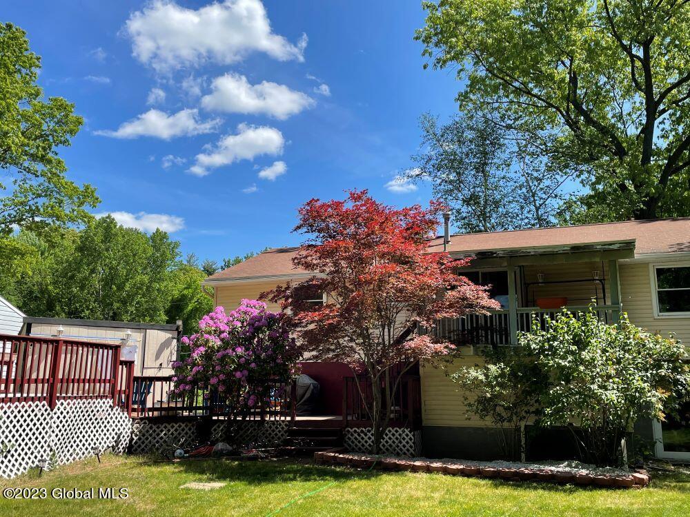 54 Bayberry Drive Halfmoon, NY 12065 - Photo 36 of 43 4