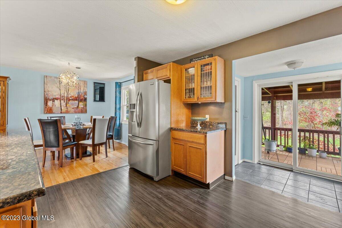 54 Bayberry Drive Halfmoon, NY 12065 - Photo 4 of 43 22-DOD01541