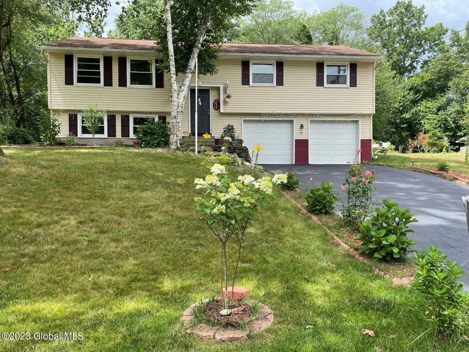 54 Bayberry Drive Halfmoon, NY 12065 - Photo 42 of 43 12