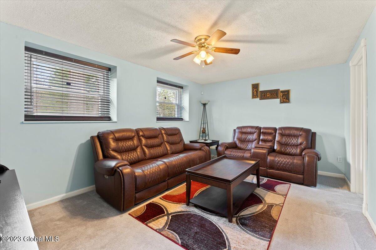 54 Bayberry Drive Halfmoon, NY 12065 - Photo 6 of 43 08-DOD01499