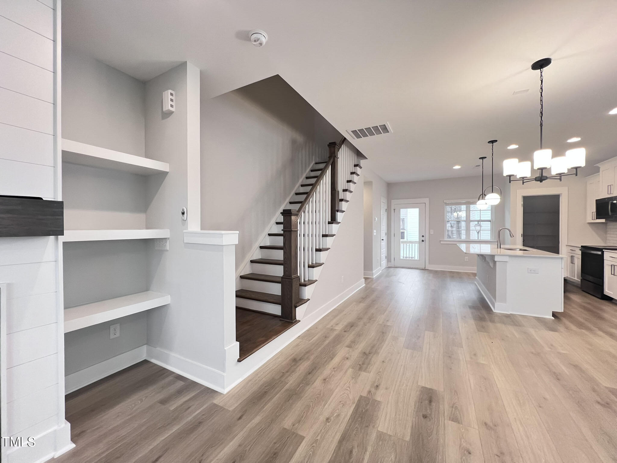 8520 Silsbee Drive Raleigh, NC 27613 - Photo 24 of 39 IMG_1070