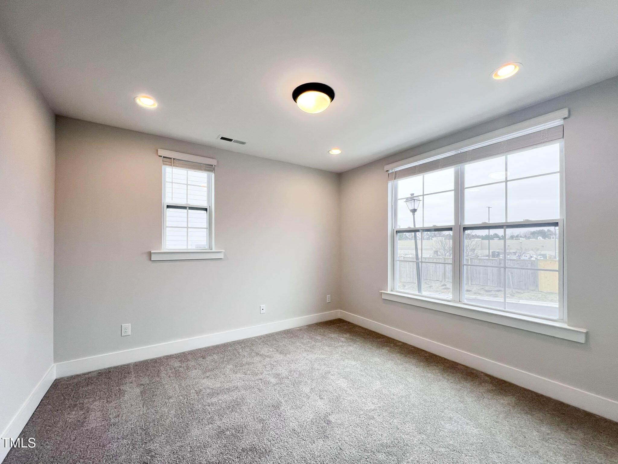 8520 Silsbee Drive Raleigh, NC 27613 - Photo 6 of 39 IMG_1045