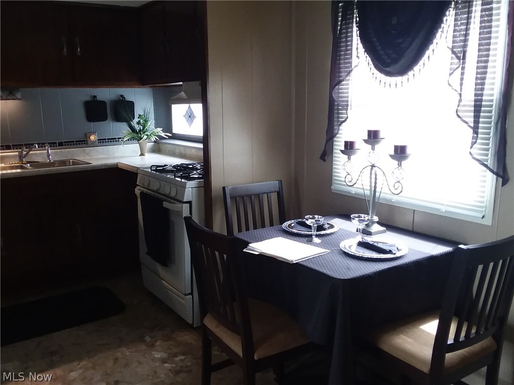 1327 Stevenson Road Masury, OH 44438 - Photo 5 of 16 Gallery Image 5
