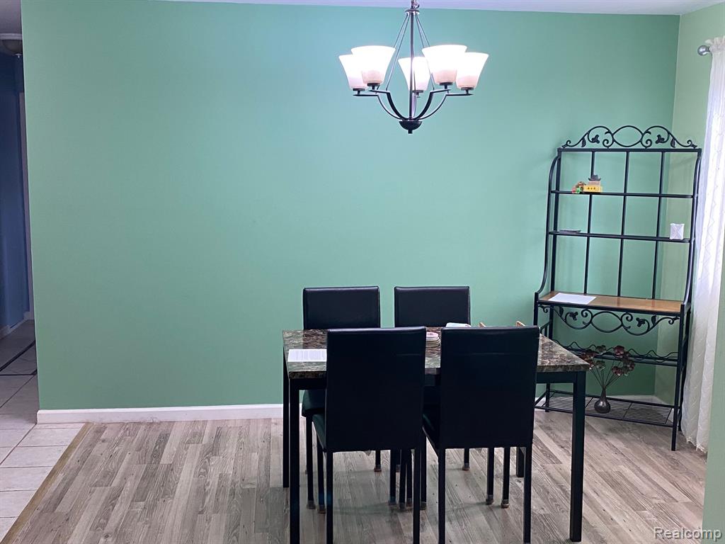 420 Baldwin Avenue Rochester, MI 48307 - Photo 3 of 10
