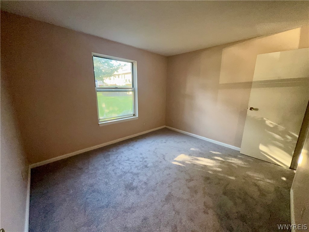 4545 Chestnut Ridge Road, Unit 121A Amherst, NY 14228 - Photo 12 of 15 Bedroom 3