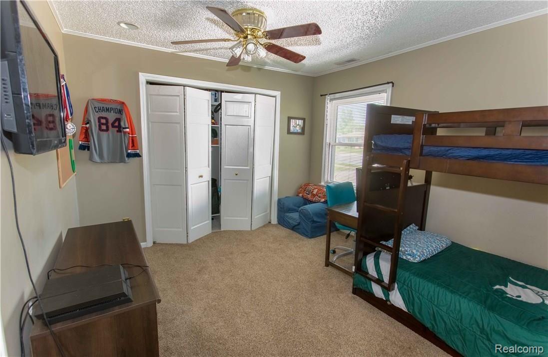 32641 Kelly Road Fraser, MI 48026 - Photo 20 of 31 Kelly St._-19