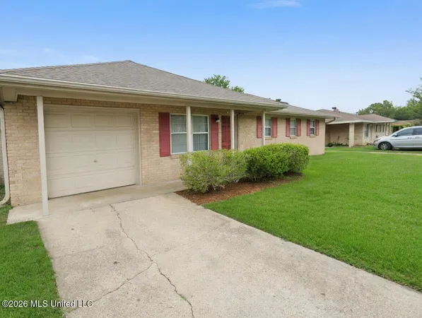 $1,500 | 606 Todd Drive, Gulfport, MS 39503
