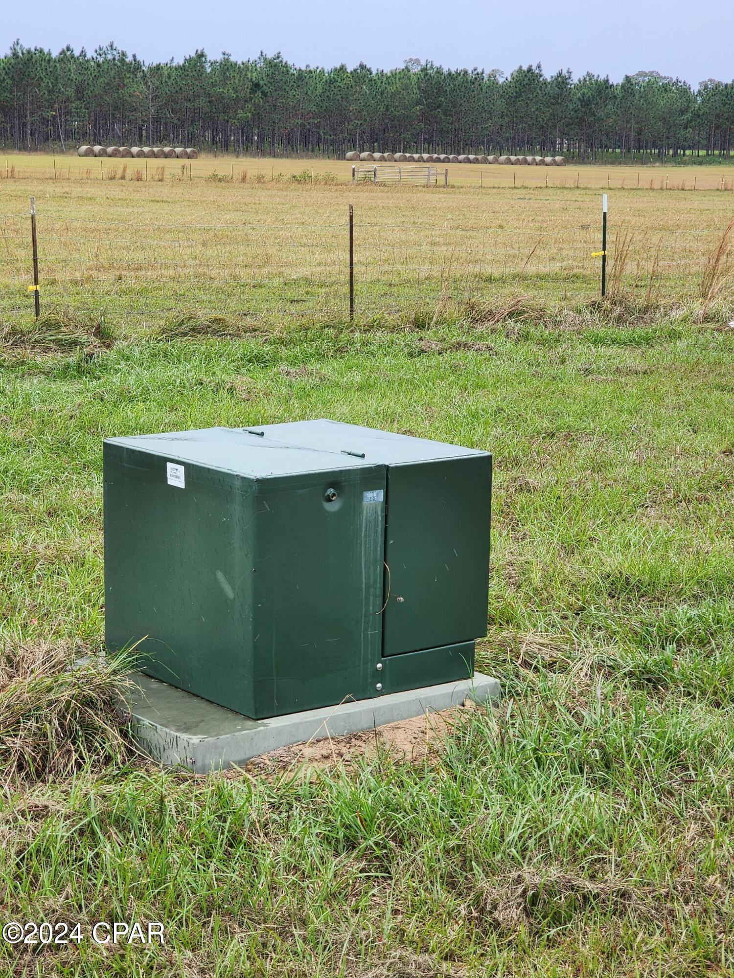 4900 Kings Road Bascom, FL 32423 - Photo 7 of 11