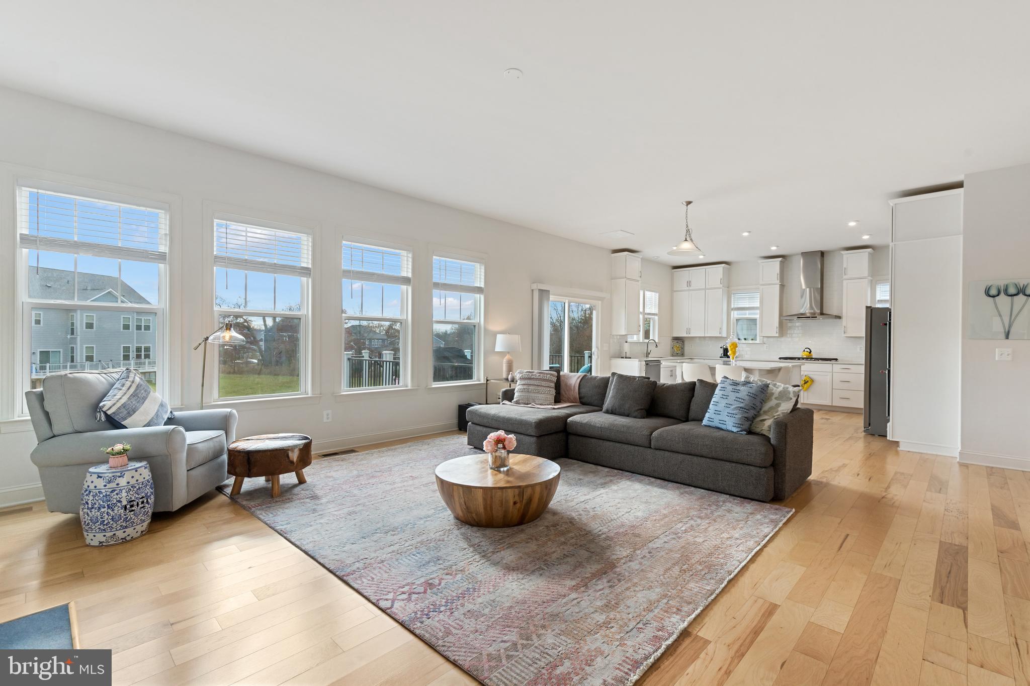 40955 Cutleaf Lane Aldie, VA 20105 - Photo 13 of 78 Family Room with Large Windows