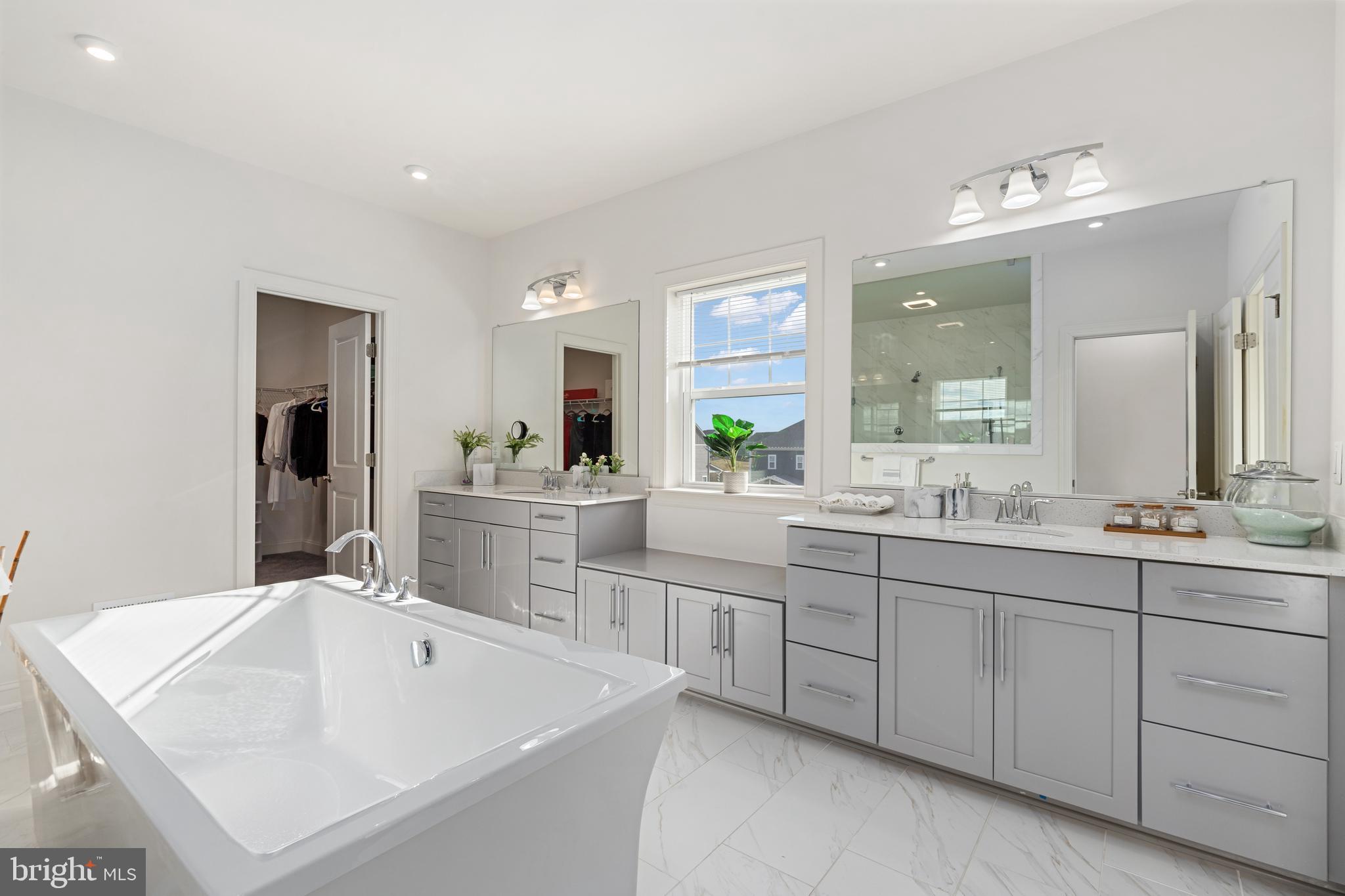 40955 Cutleaf Lane Aldie, VA 20105 - Photo 36 of 78 Master Bathroom