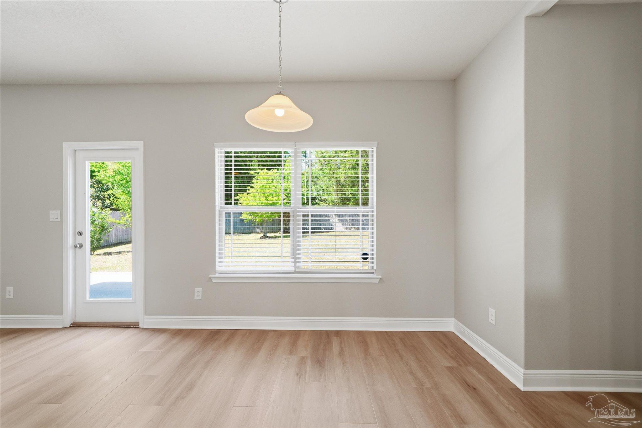 360 Promenade Lane Cantonment, FL 32533 - Photo 13 of 37