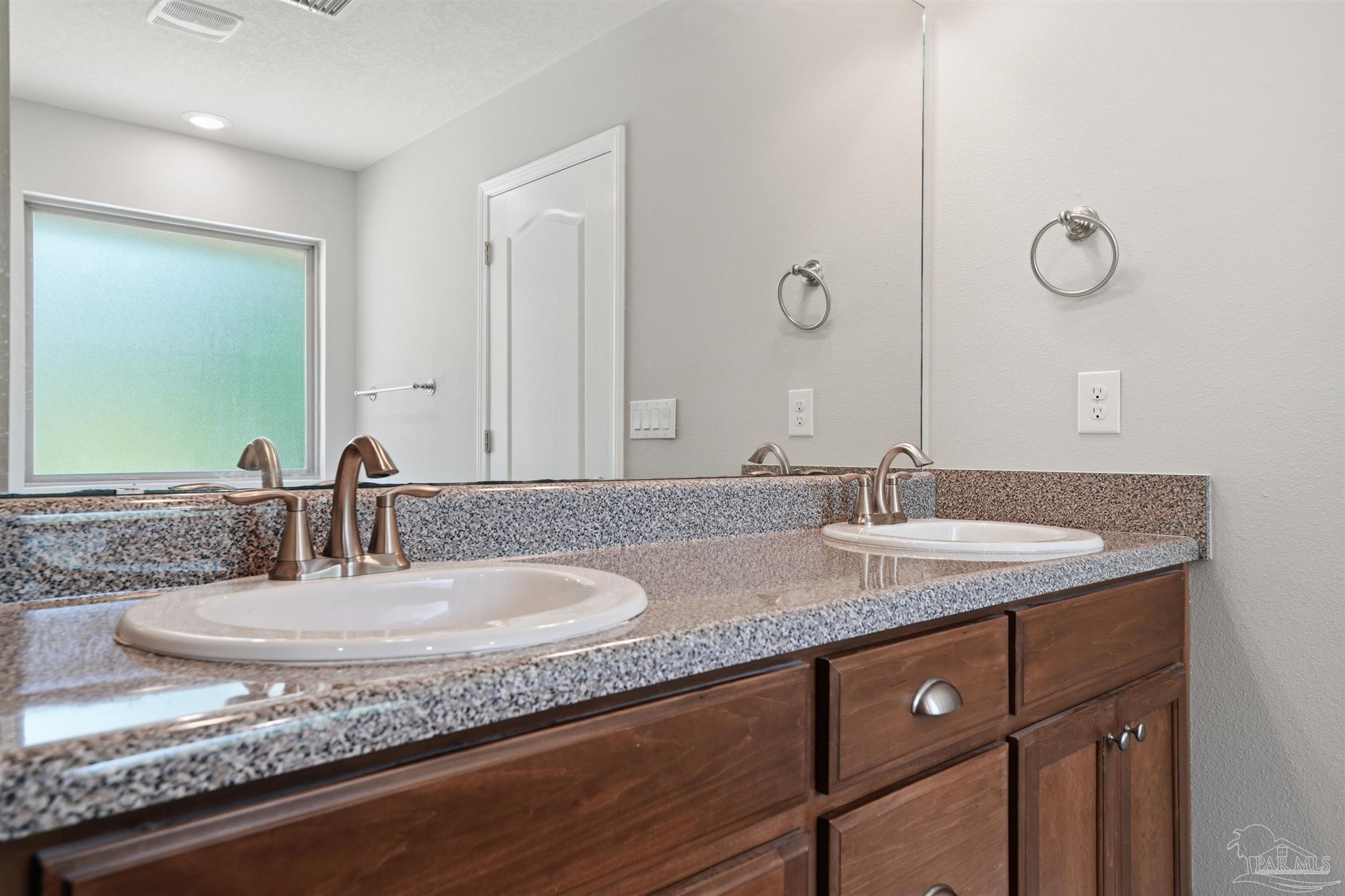 360 Promenade Lane Cantonment, FL 32533 - Photo 23 of 37