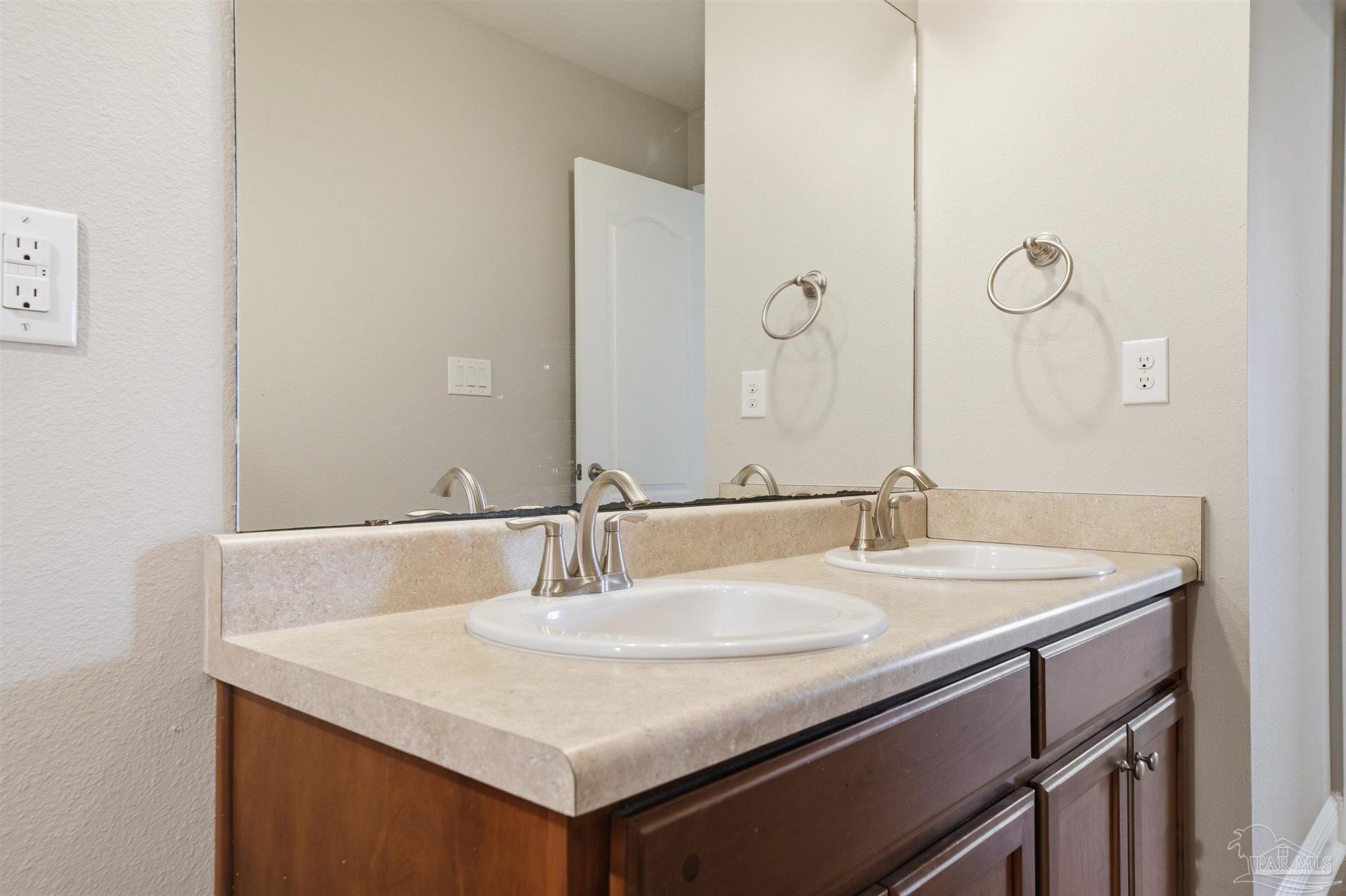 360 Promenade Lane Cantonment, FL 32533 - Photo 26 of 37