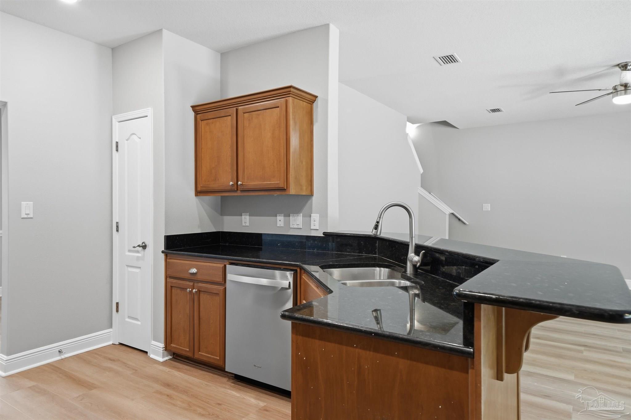 360 Promenade Lane Cantonment, FL 32533 - Photo 5 of 37