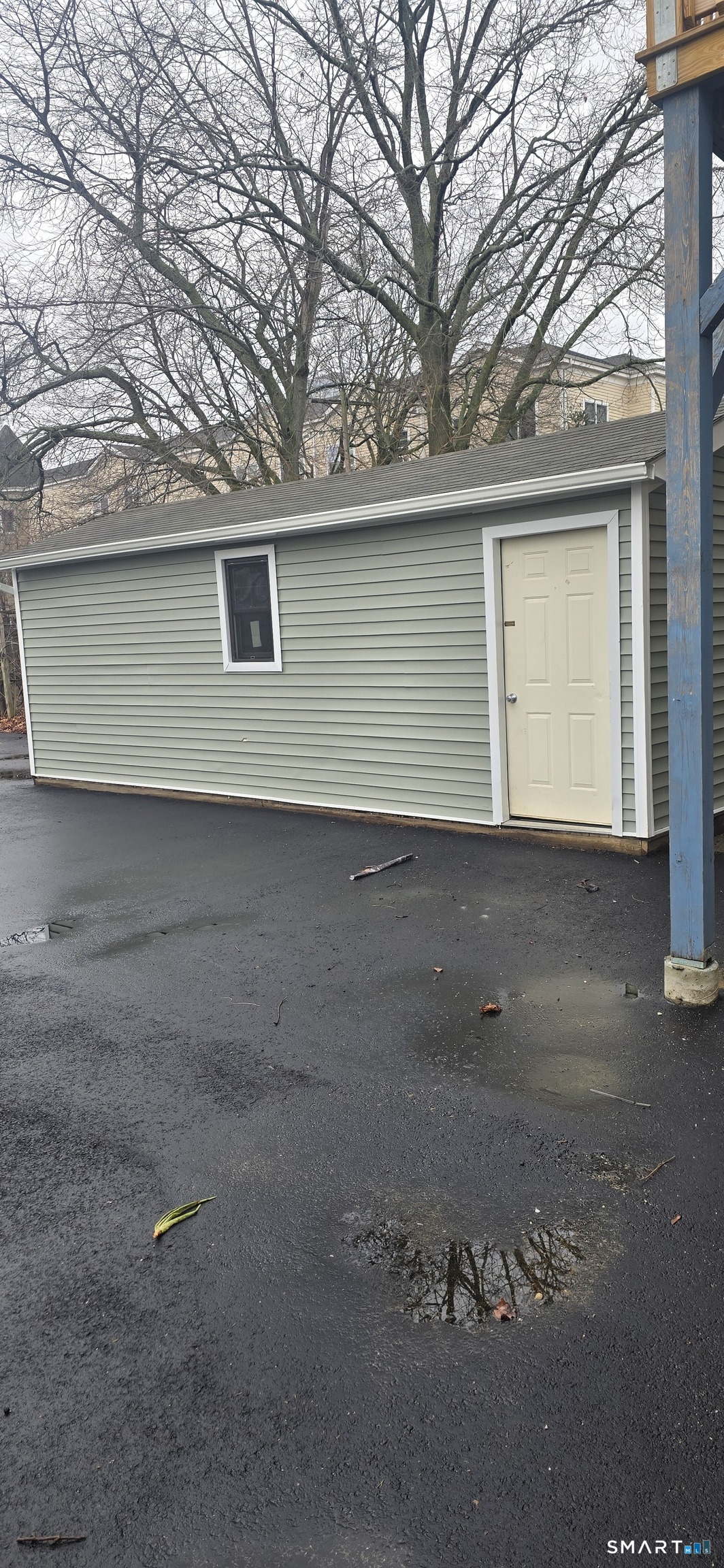 530 Jane Street, Unit 2 Bridgeport, CT 06608 - Photo 9 of 9 a view of backyard of house