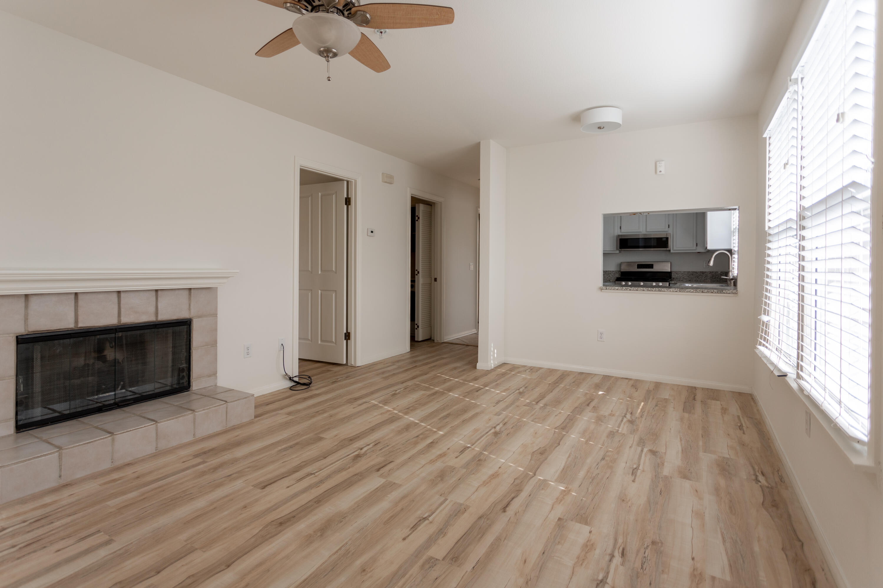 317 5th Street, Unit D Solvang, CA 93463 - Photo 6 of 21 317 D 5Th Street-15