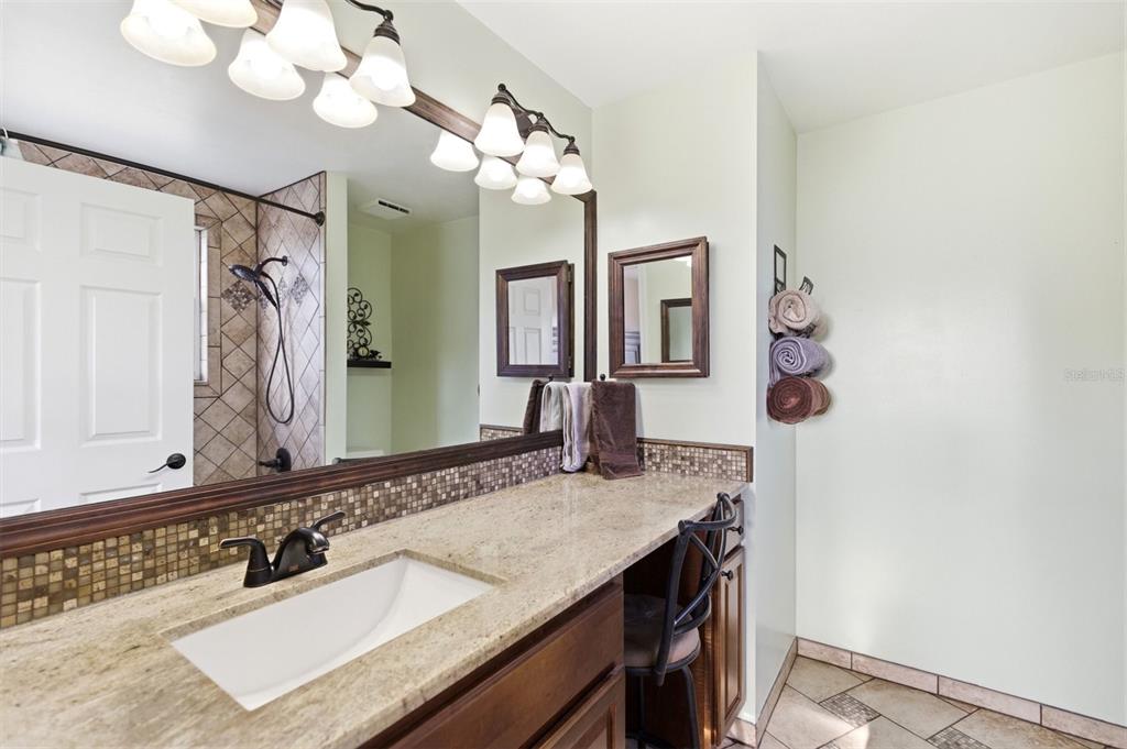 3135 Sunset Circle Margate, FL 33063 - Photo 17 of 57