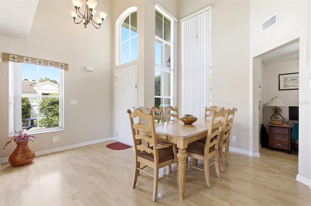 3135 Sunset Circle Margate, FL 33063 - Photo 10 of 57
