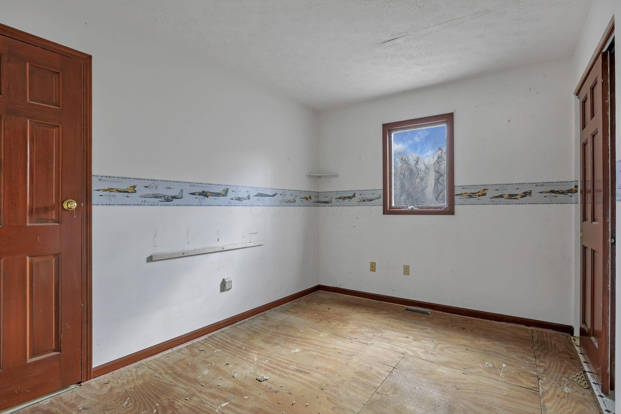 8459 Big Walnut Road Westerville, OH 43082 - Photo 6 of 80 1st floor den