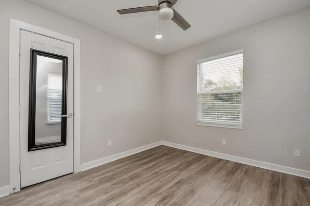 $1,295 | 5615 Barremore Street, Unit B, Houston, TX 77023