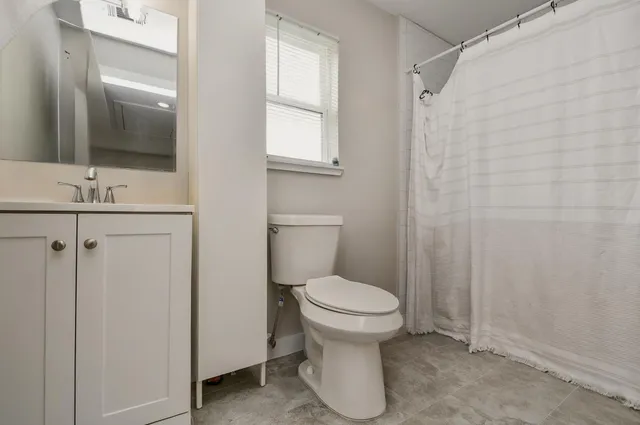 $1,295 | 5615 Barremore Street, Unit B, Houston, TX 77023