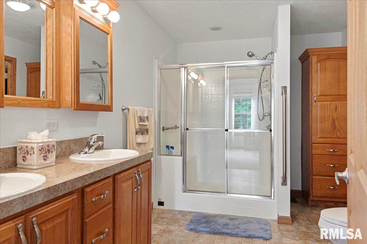 2800 Vía Rosso, Unit 10 Springfield, IL 62703 - Photo 18 of 29 Gallery Image 18
