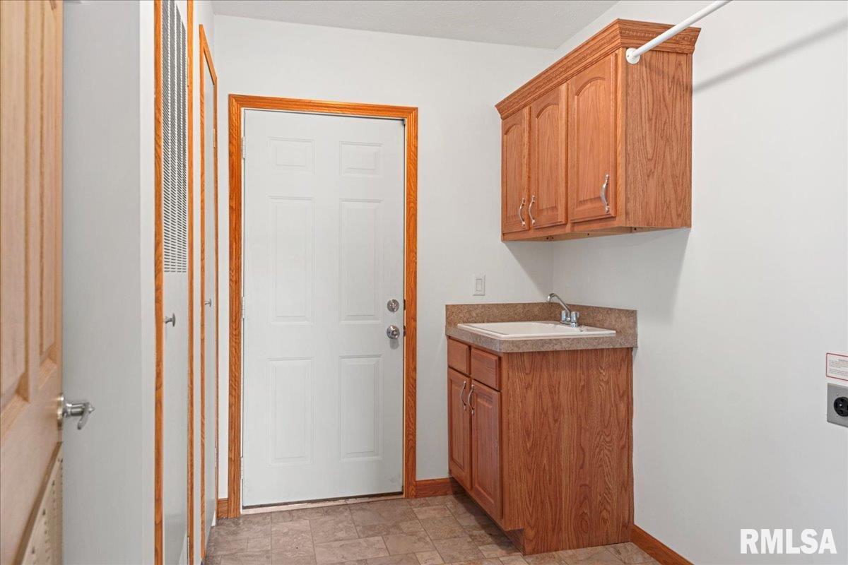 2800 Vía Rosso, Unit 10 Springfield, IL 62703 - Photo 20 of 29 Gallery Image 20