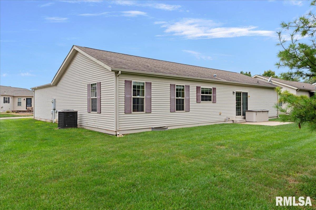 2800 Vía Rosso, Unit 10 Springfield, IL 62703 - Photo 28 of 29 Gallery Image 28