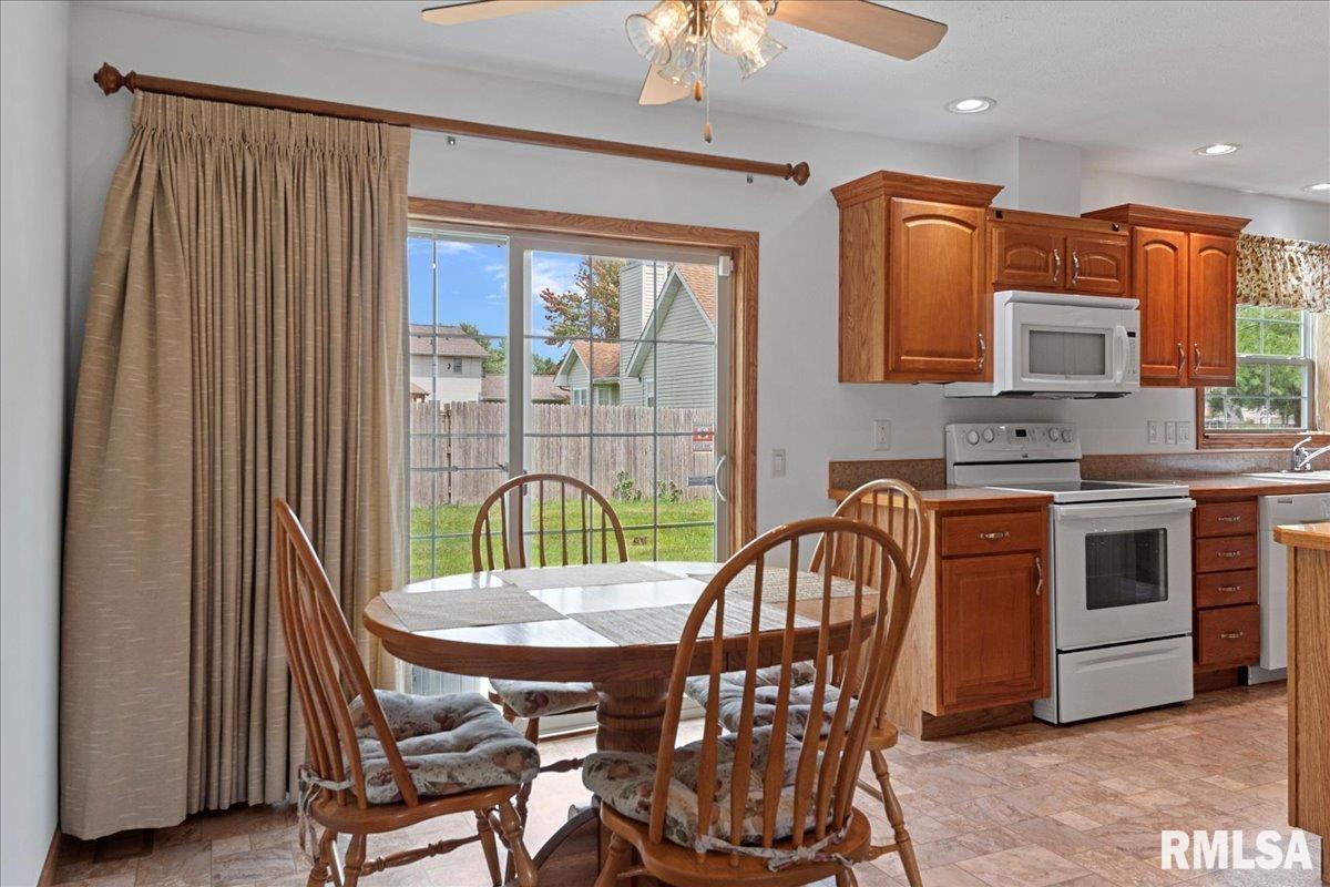 2800 Vía Rosso, Unit 10 Springfield, IL 62703 - Photo 9 of 29 Gallery Image 9