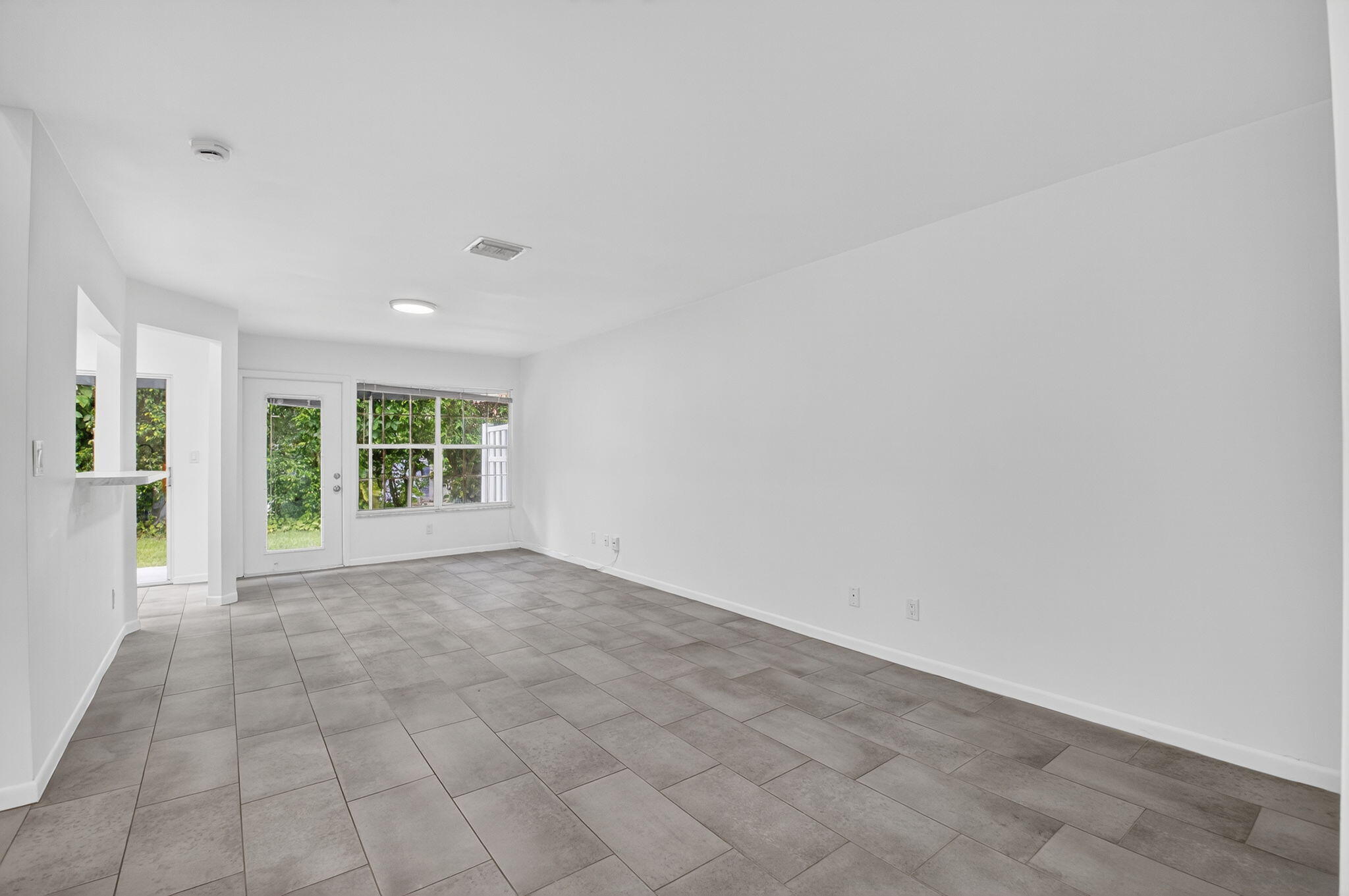 21380 Pagosa Court Boca Raton, FL 33431 - Photo 4 of 37 6
