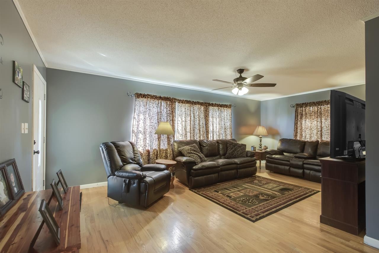 1412 Ridgeway Circle Athens, TN 37303 - Photo 4 of 40 Gallery Image 4