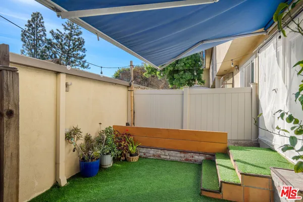 $3,200 | 11138 Aqua Vista Street, Unit 3, Studio City, CA 91602