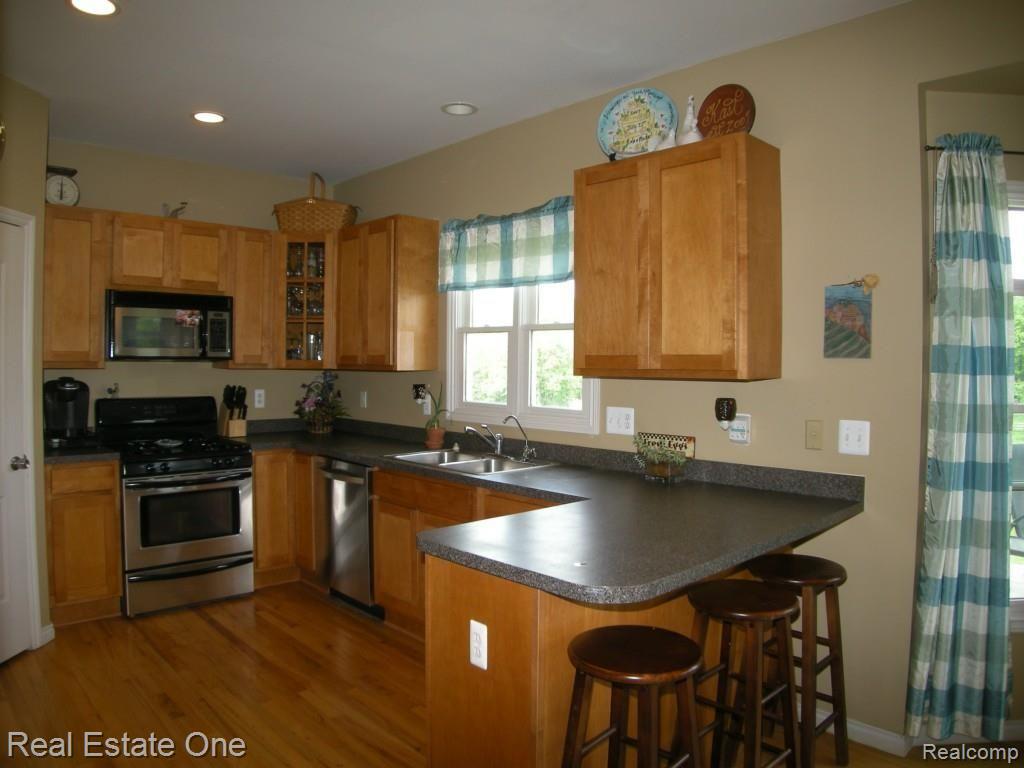 6974 Fish Lake Road Holly, MI 48442 - Photo 16 of 51 Recessed Lighting