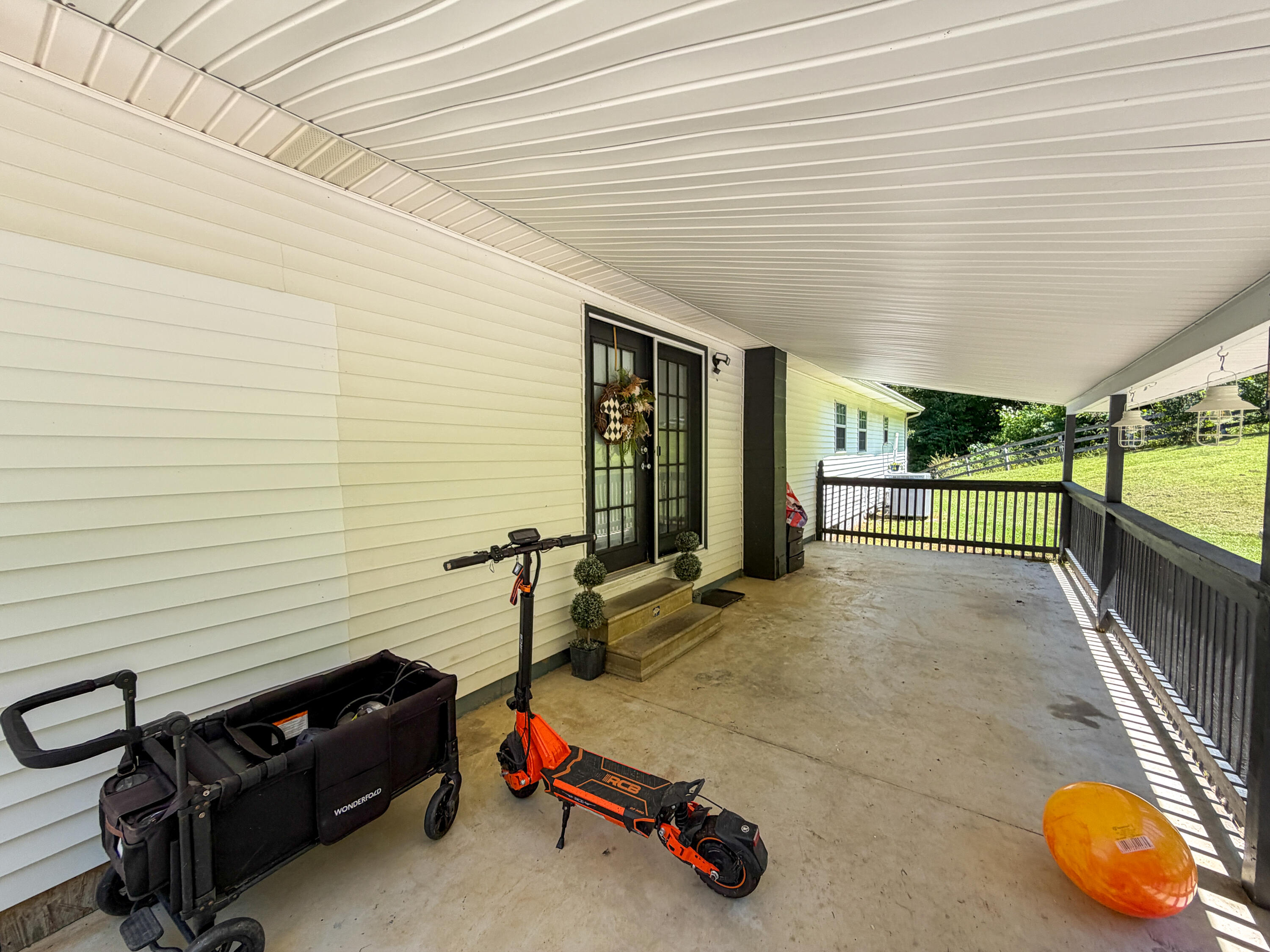 381 Hinkle Branch Road Flat Lick, KY 40935 - Photo 27 of 52 LightroomRealEstateEdits-25