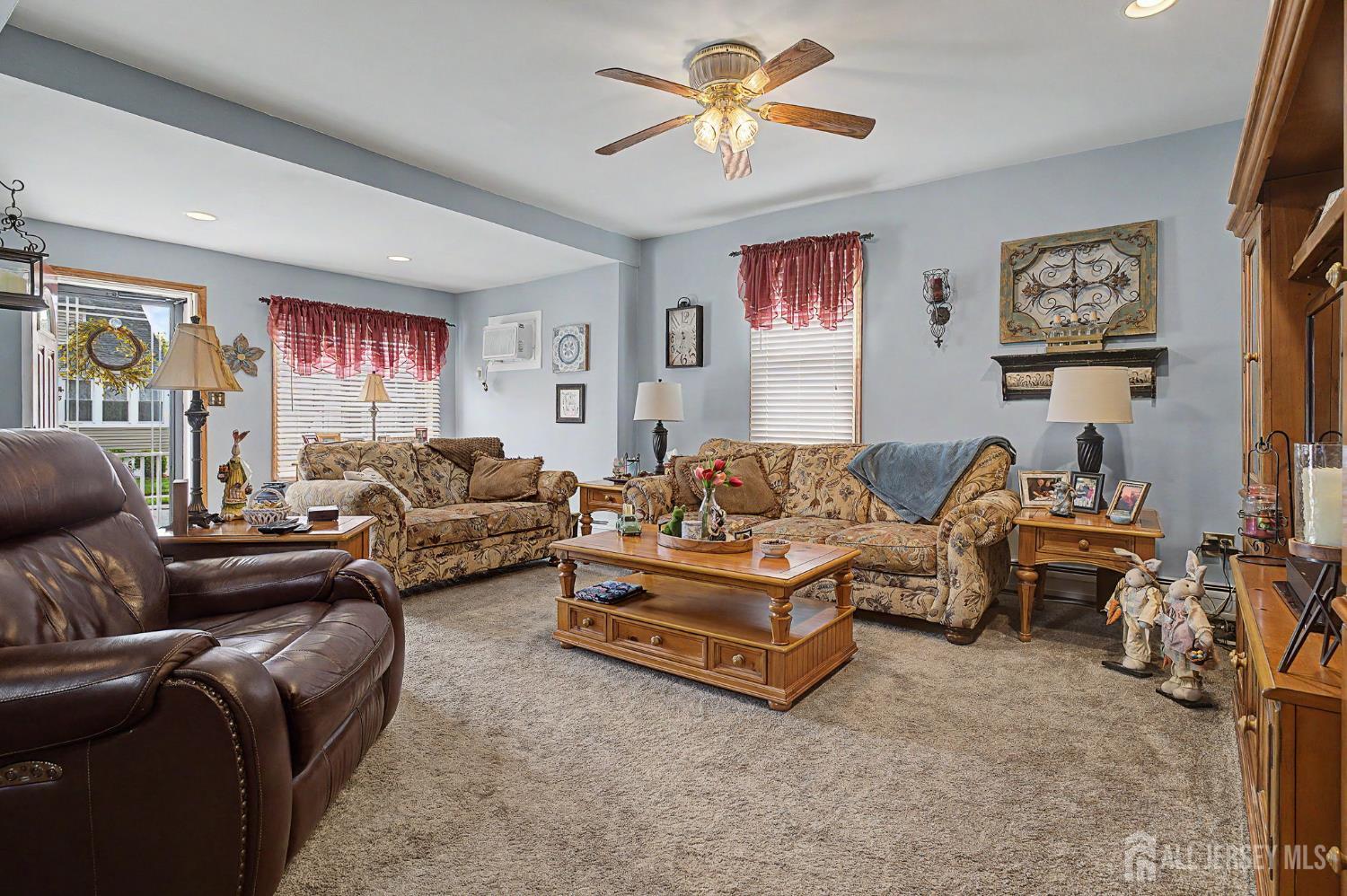 32 Lloyd Street Edison, NJ 08817 - Photo 5 of 32
