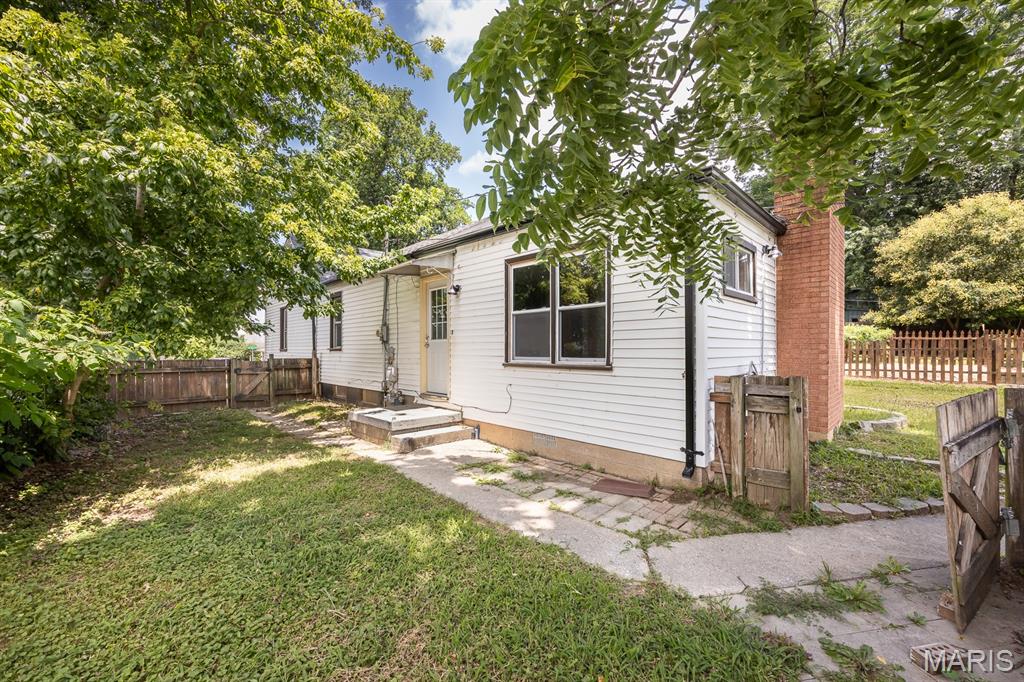 220 West Center Street Lebanon, IL 62254 - Photo 17 of 20