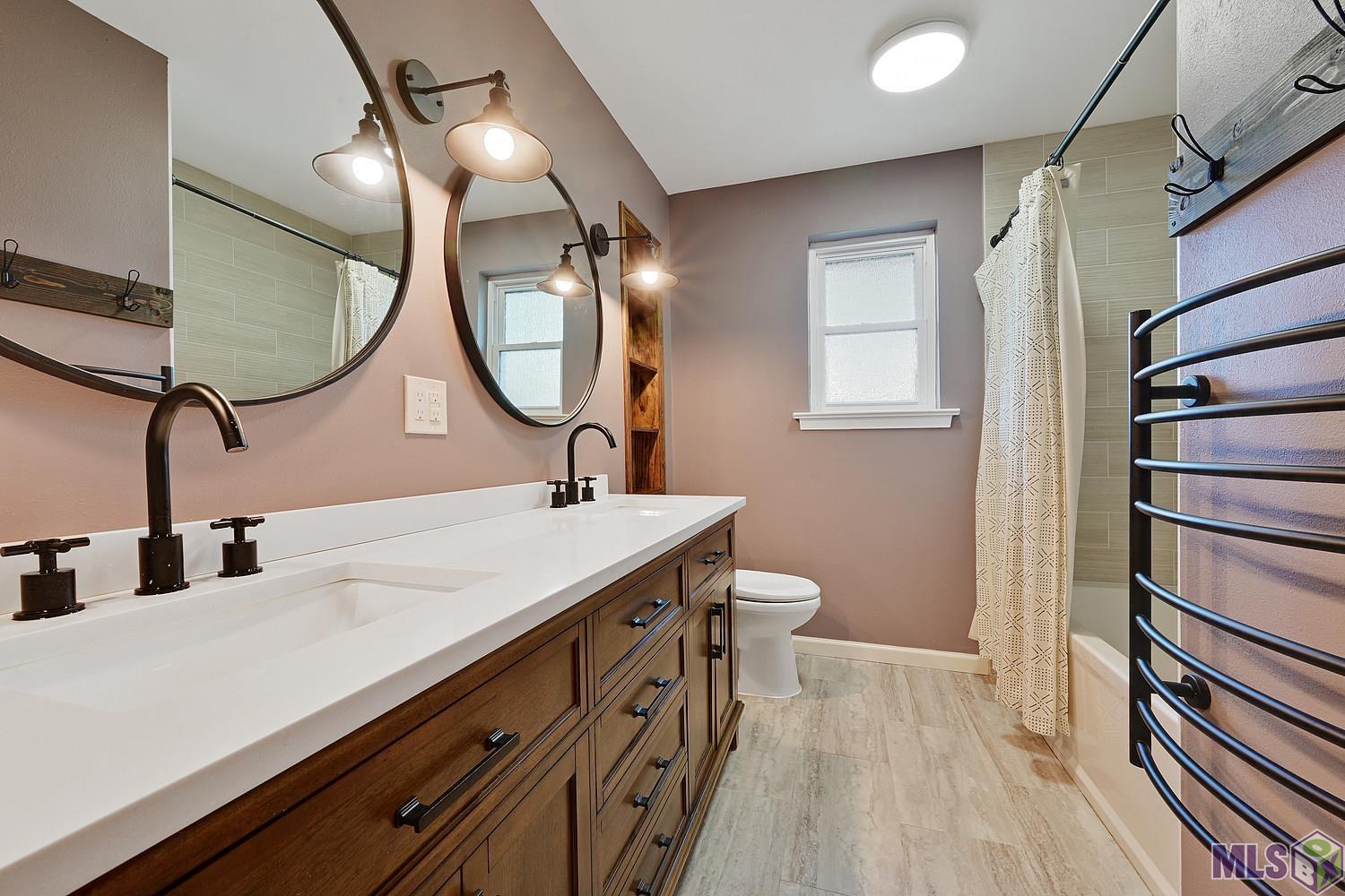 5290 Timber Cove Street Baton Rouge, LA 70808 - Photo 11 of 20 Spacious Hall Bath