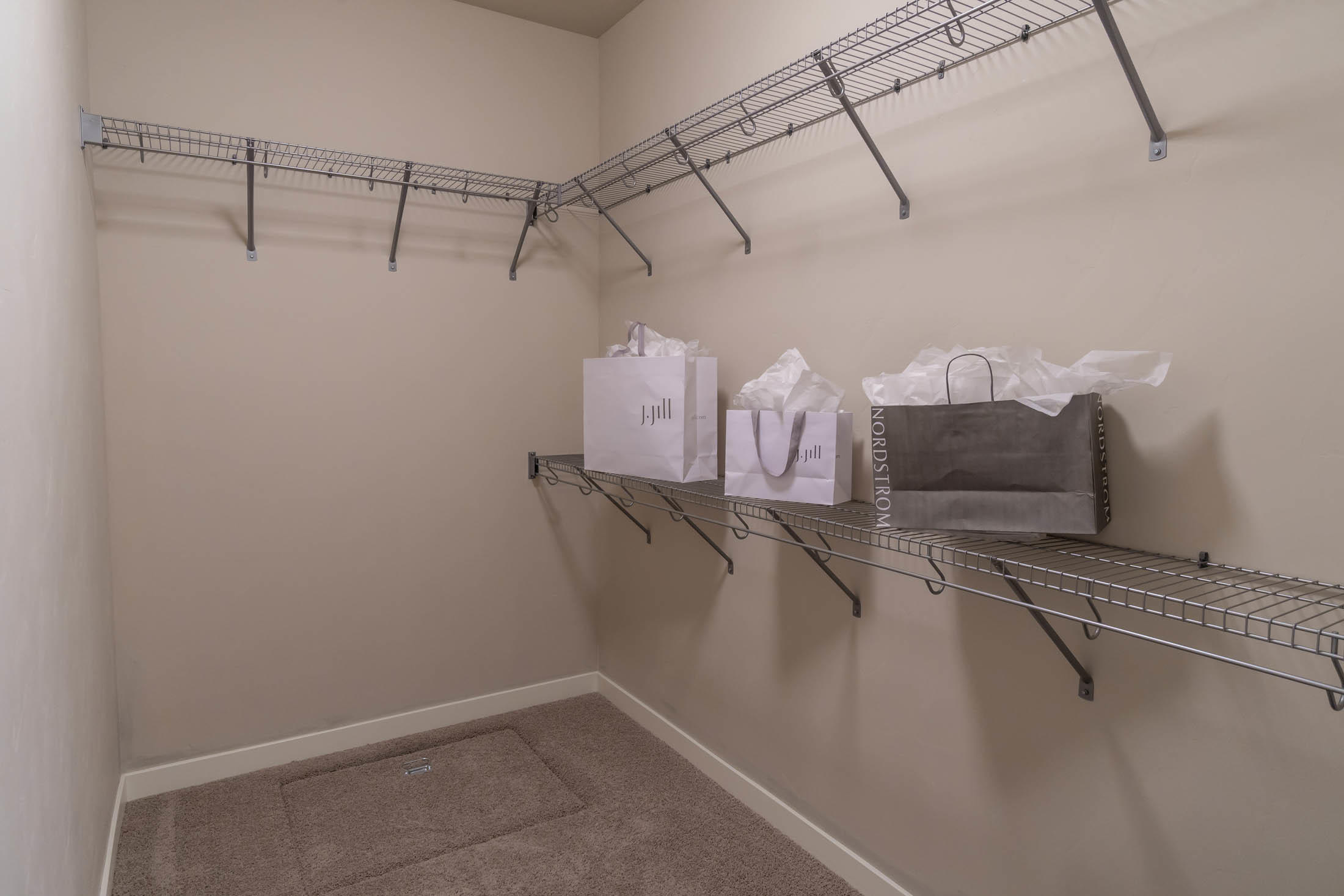 4524 Southwest 36th Street Redmond, OR 97756 - Photo 10 of 24 Similar property. Specs vary.