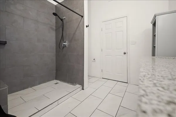 $275,000 | 100 Sands Drive, Azle, TX 76020