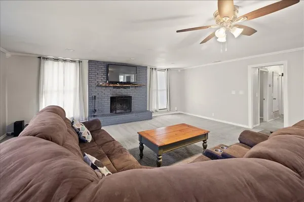 $275,000 | 100 Sands Drive, Azle, TX 76020