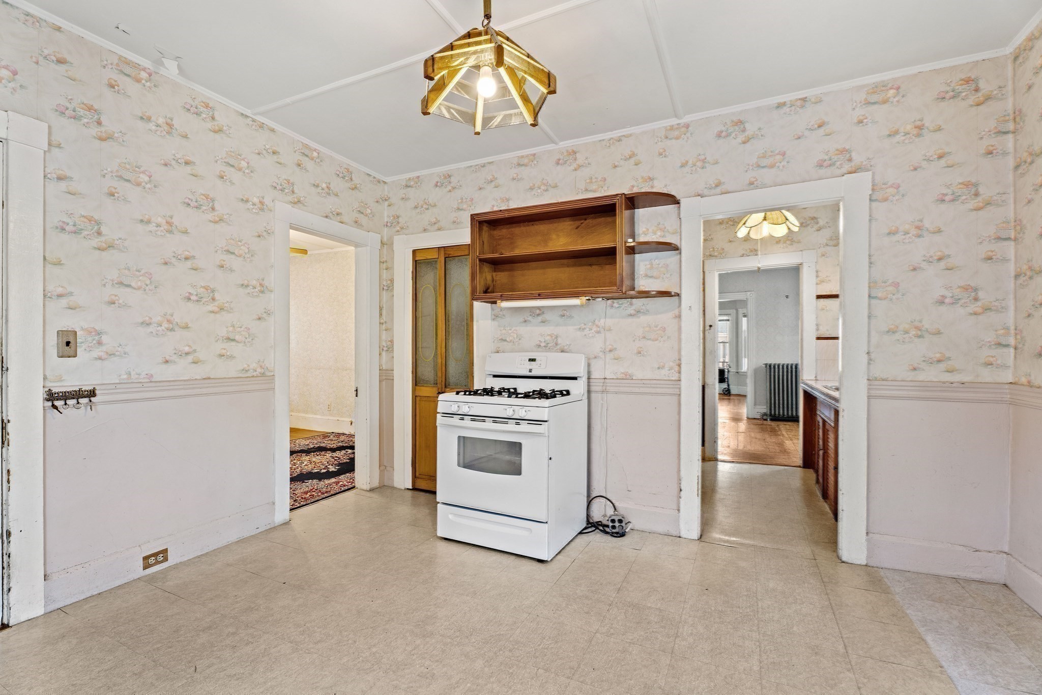 99 Farragut Road Swampscott, MA 01907 - Photo 12 of 29 Gallery Image 12