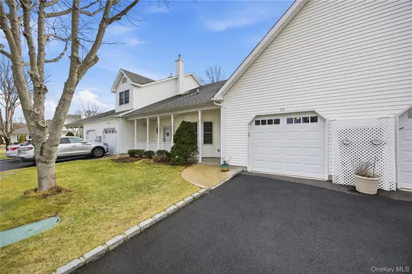 $500,000 | 55 Oyster Cove Lane, Blue Point, NY 11715