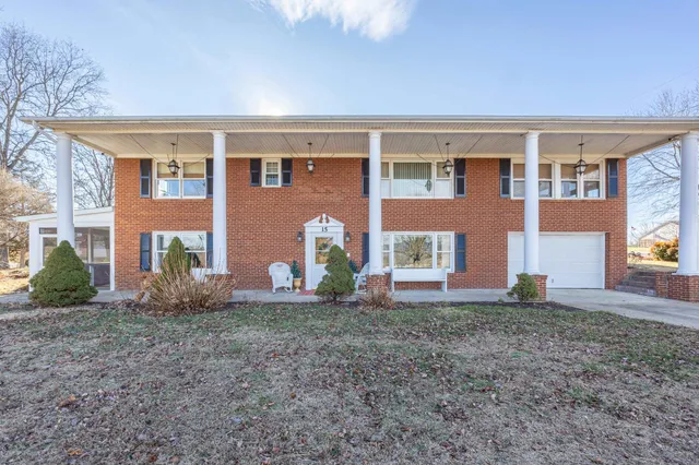 $499,900 | 15 Painter Street, Luray, VA 22835