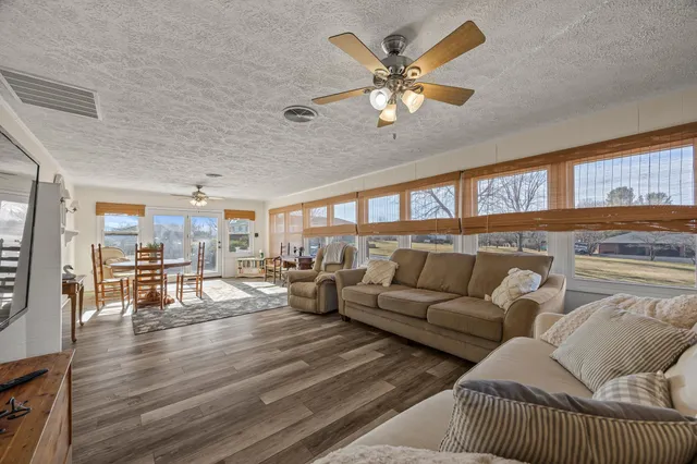 $499,900 | 15 Painter Street, Luray, VA 22835