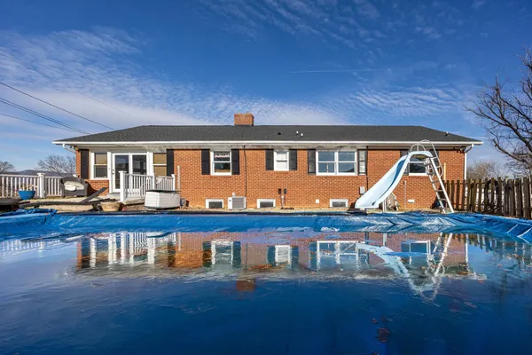 $469,000 | 15 Painter Street, Luray, VA 22835