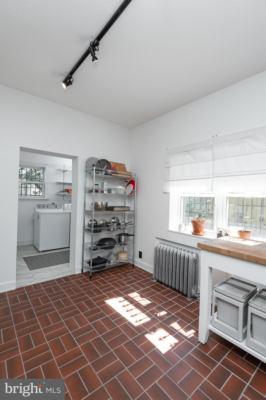 729 Reed Street Philadelphia, PA 19147 - Photo 12 of 50