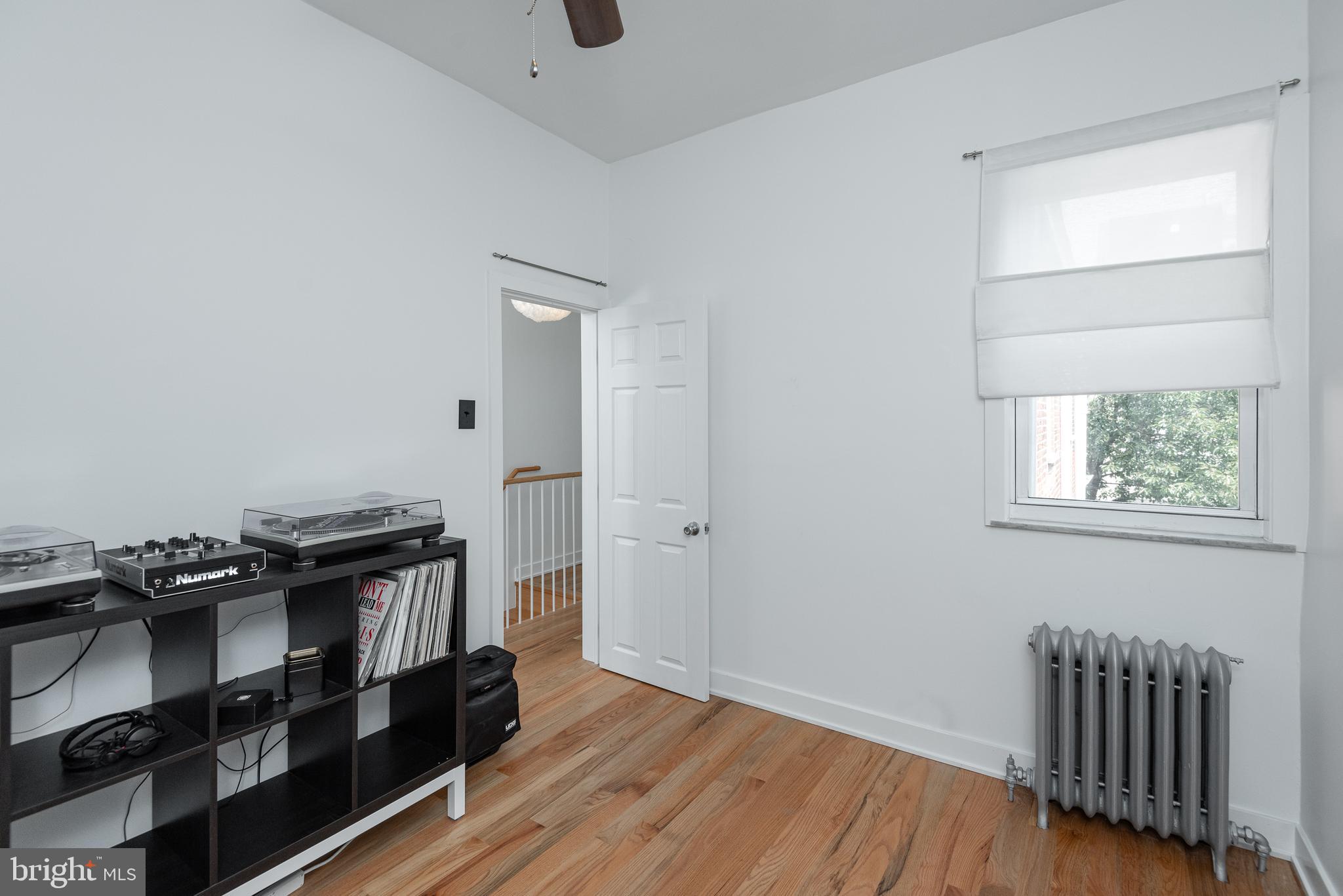 729 Reed Street Philadelphia, PA 19147 - Photo 27 of 50