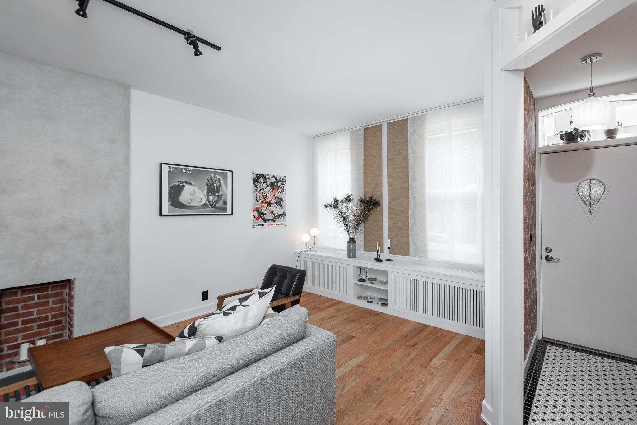 729 Reed Street Philadelphia, PA 19147 - Photo 3 of 50